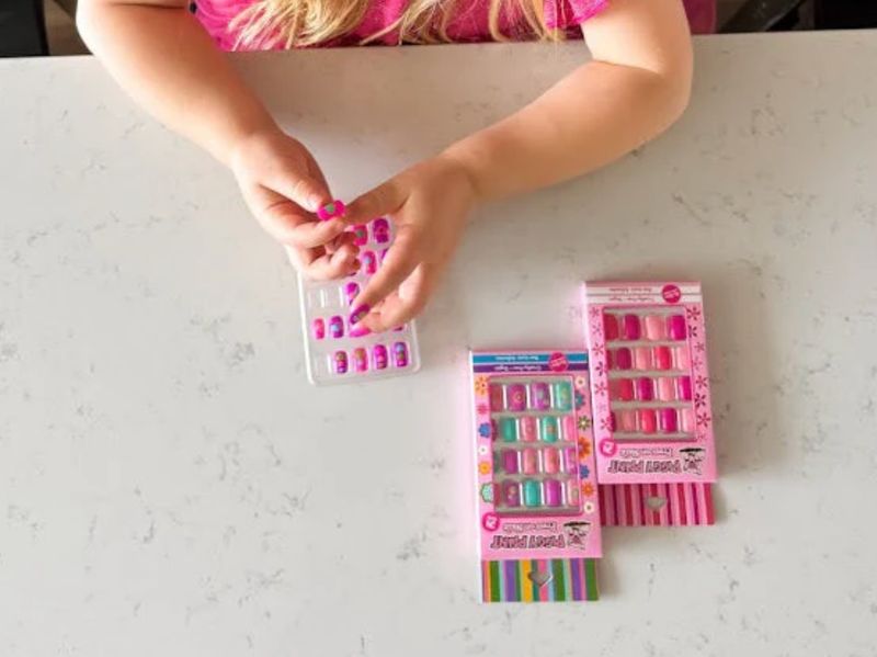 Piggy Paint Press-on Nails | Flower Power