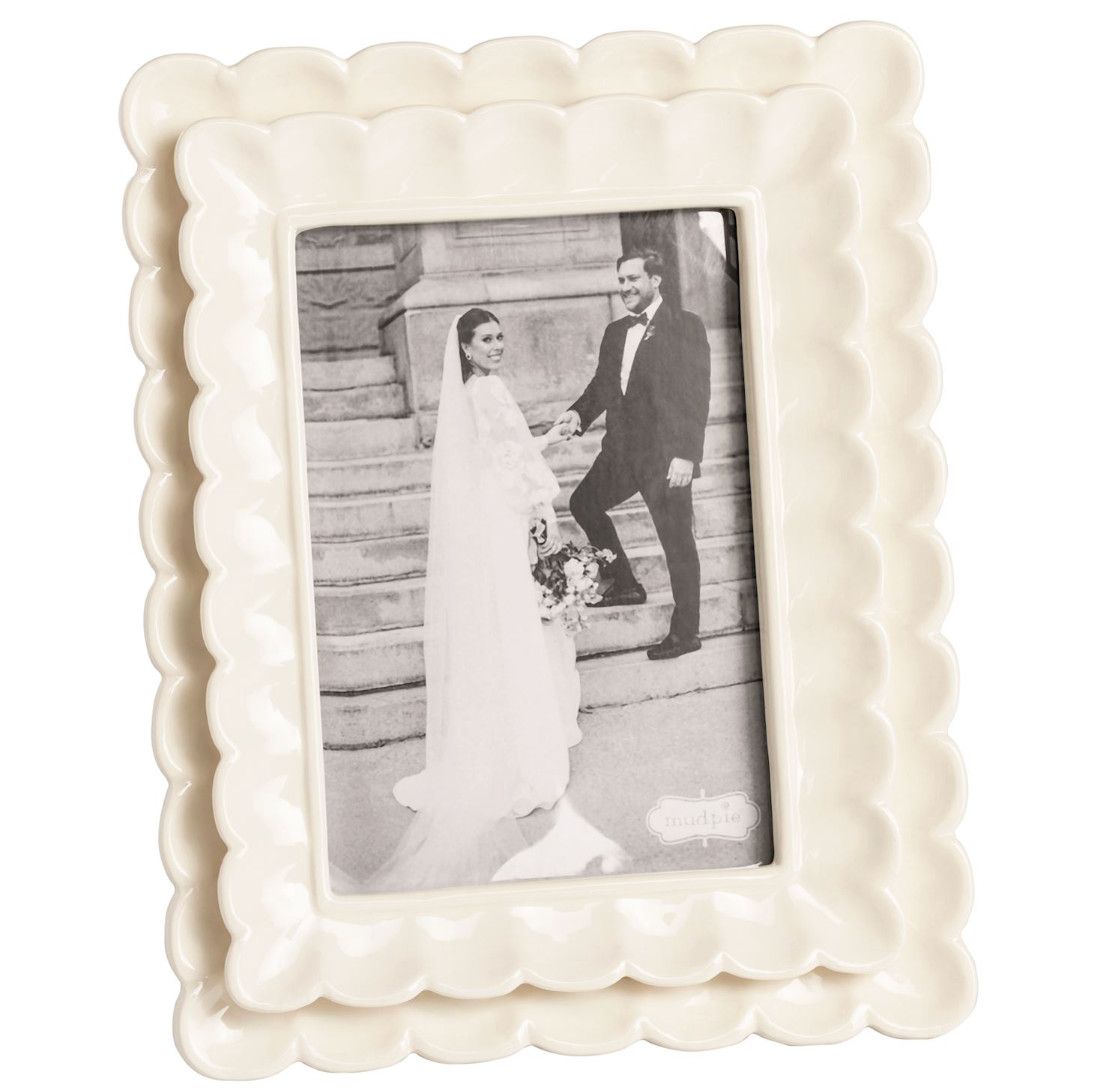 White Double Scalloped Frame | 5x7