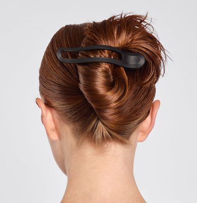 Flat Lay  Curved Claw Clip 2 Piece Set | Black + Tortoise
