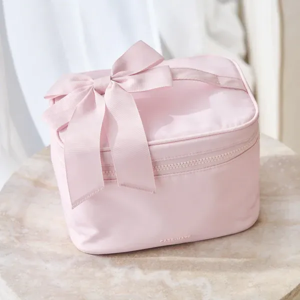 Case-Mate Makeup Train Case | Ballet Pink
