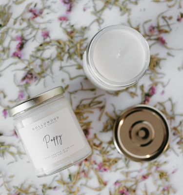 Hollowood 8oz Candle | Poppy Scent