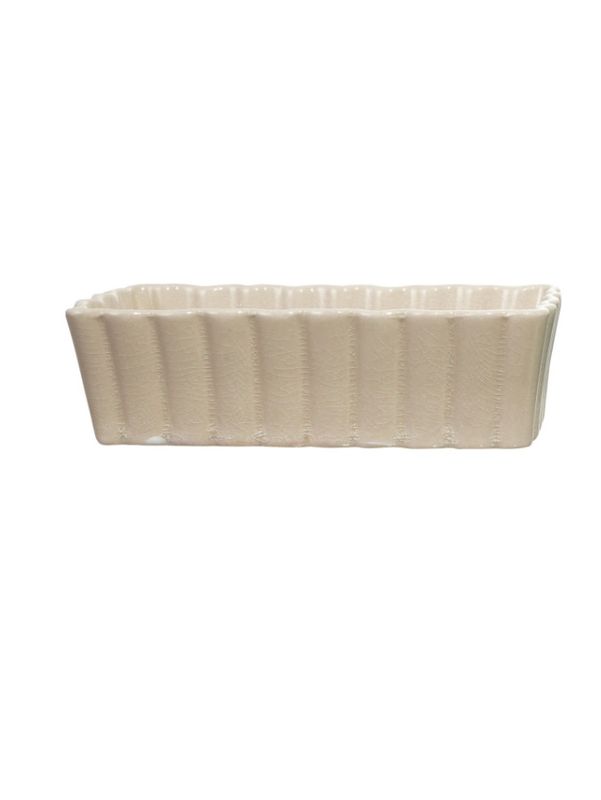 Stoneware Vintage Scalloped Dish | Cream