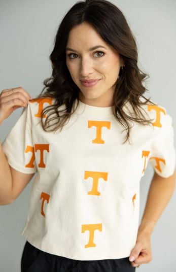 The Tennessee® Heavyweight Crop Tee