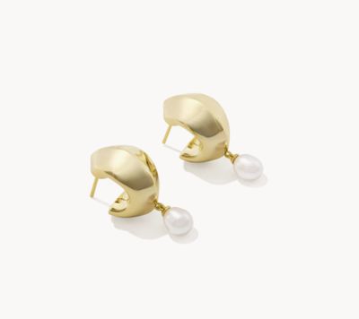 The Oakland Pearl Huggie Earrings in Gold