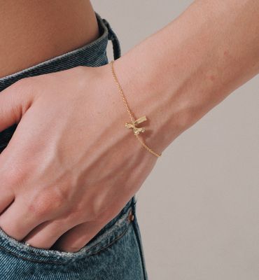 Bow armband