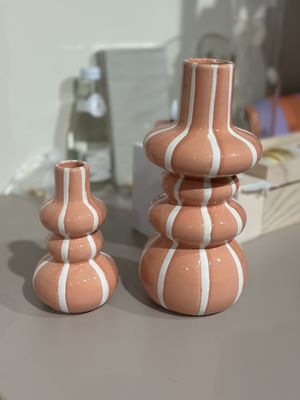 Vaasje met streepjes - zalmroze
