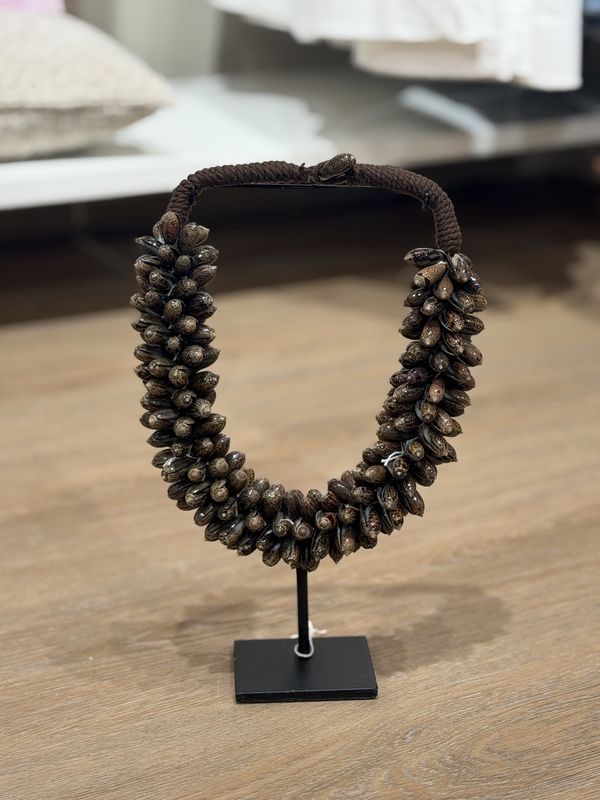 Ornament 'Shell Necklace' | bruin