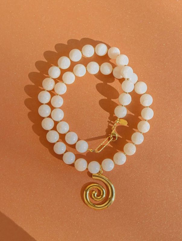 Milky Swirl ketting