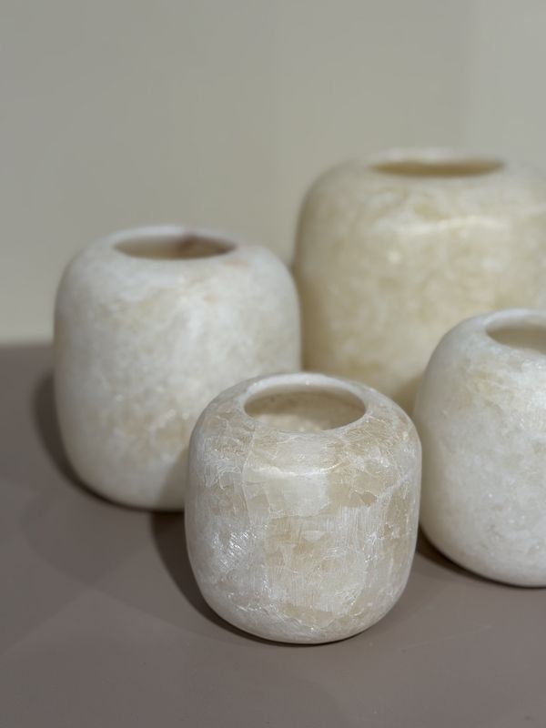 Alabaster waxinelichthouder rond | wit