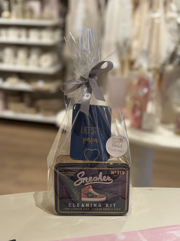Vaderdag pakket - sneaker cleaning kit, hartje en minikaartje
