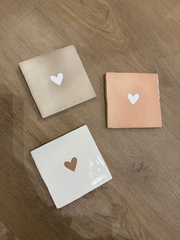 Tegeltje hartje - beige/wit