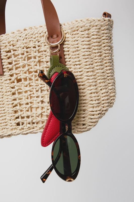 Bagcharm voor zonnebril