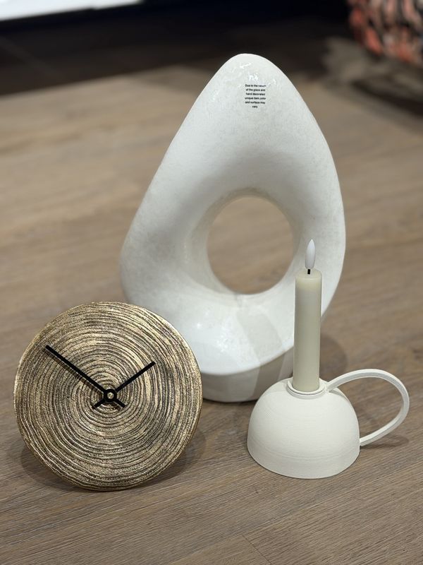 Rocky White ornament CADE
