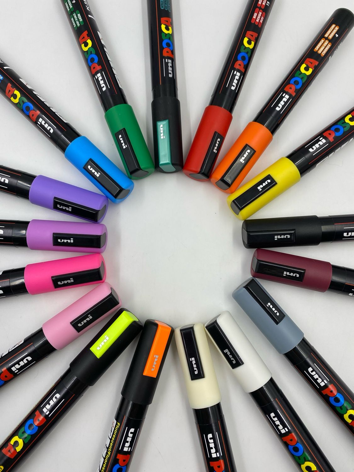 ΜΑΡΚΑΔΟΡΟΣ UNI POSCA PC-5m