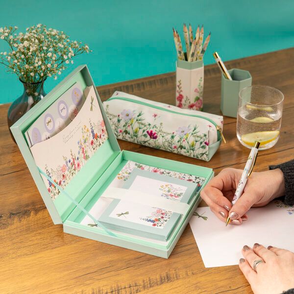 Writing Set – Wild Harmony