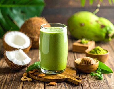 SWEET COCONUT SMOOTHIE_AI