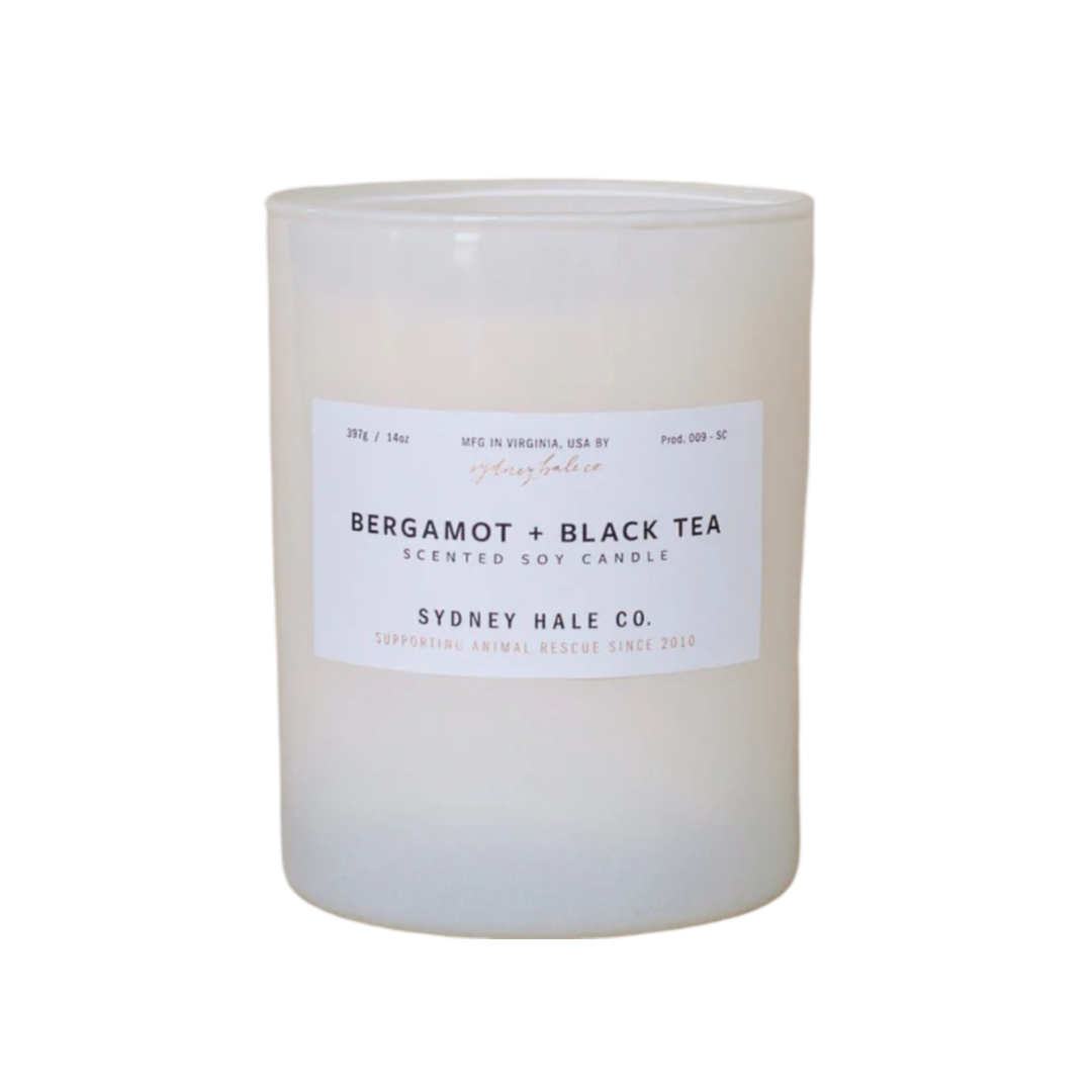 Sydney Hale 14 oz Candle, Scent: (Bergamot + Black Tea)