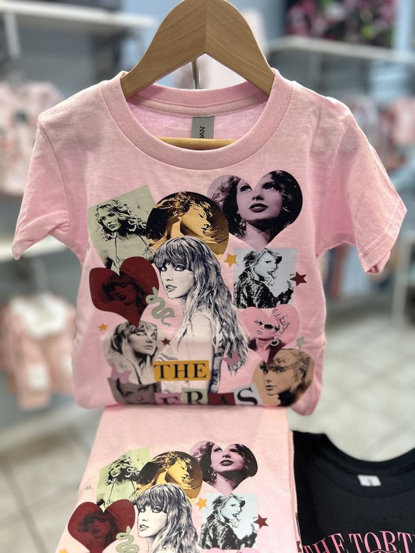 TS Eras Faces T-Shirt 