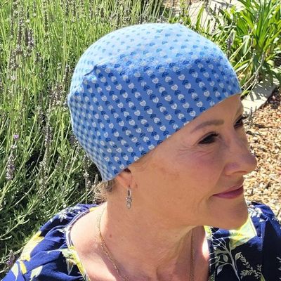 Sleep hat blue hearts