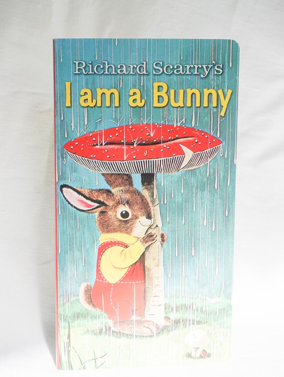 Richard Scarry’s I am a Bunny