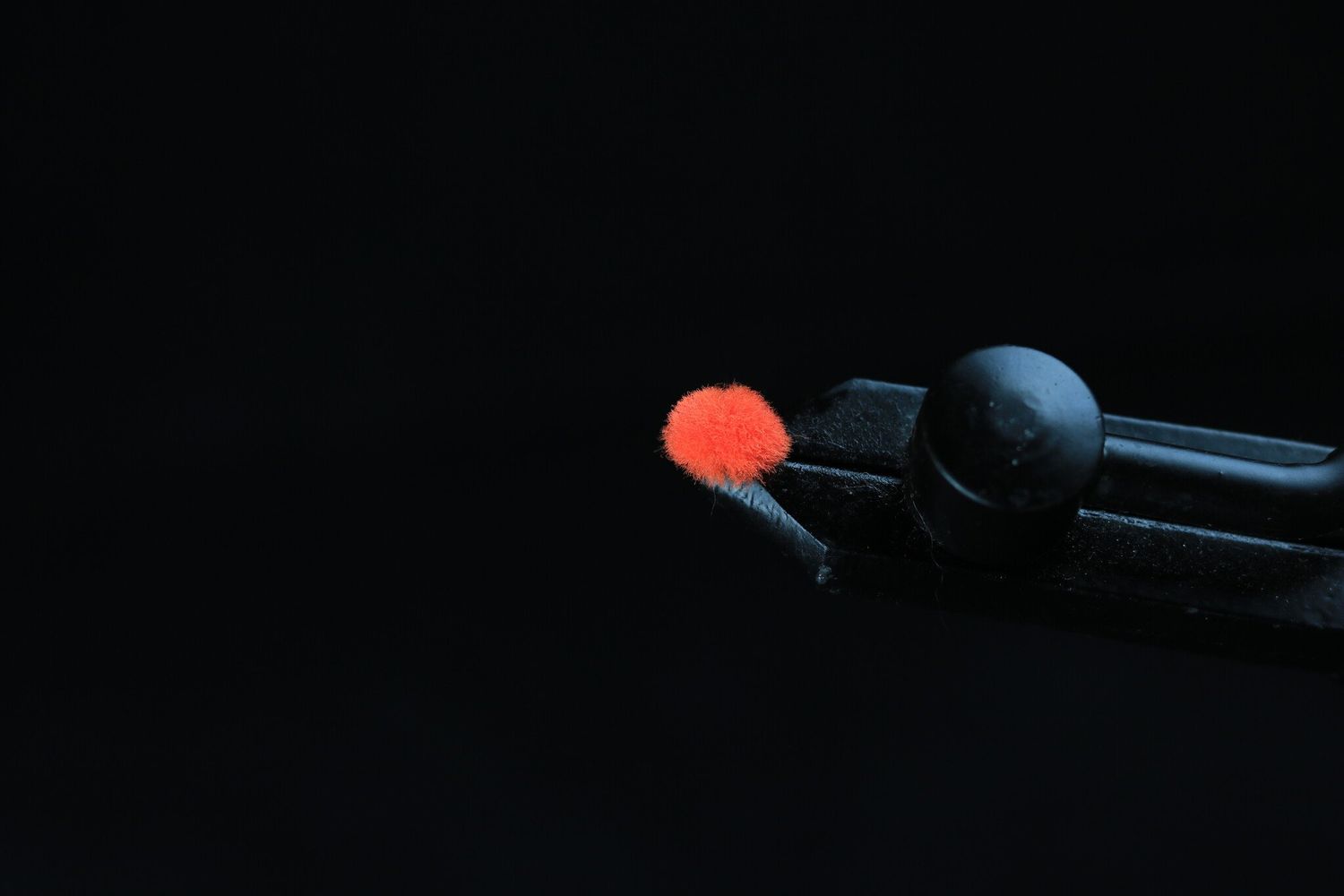 BLOOD DOT FLIES, Color: FLAME