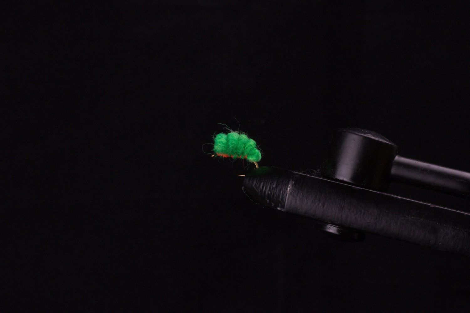 SUCKER SPAWN FLIES, Color: GLOW BUG GREEN