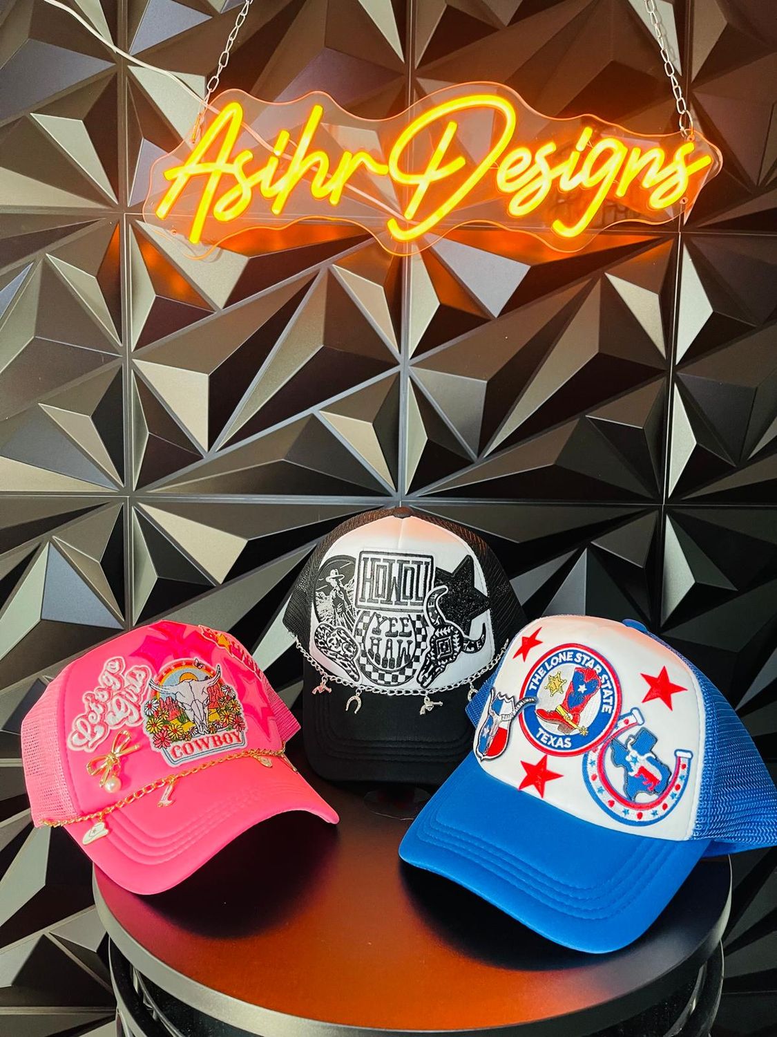 ​Build Your Own Hat (Women)
