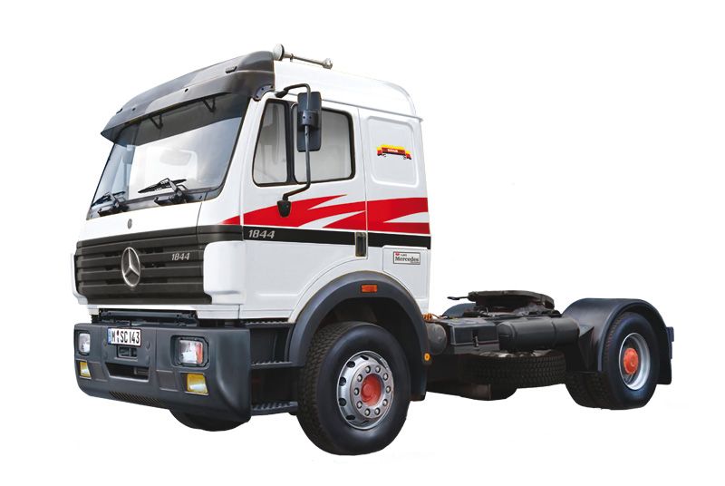 Italeri 3956 - MERCEDES BENZ SK 1844 LS V8