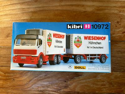 Kibri 10972 - Merdeces Benz vrachtwagen Wiesenhof Hähnchen