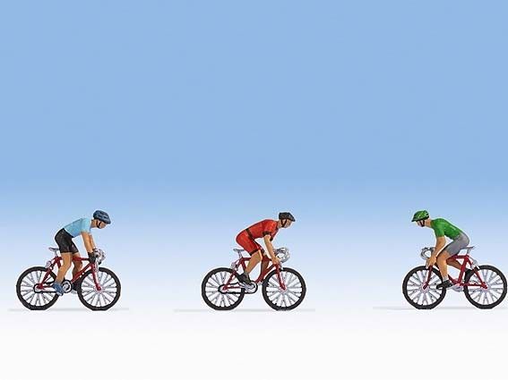Noch 15897 - Rennradfahrer