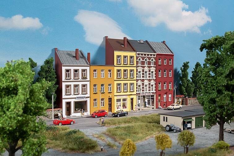Auhagen 11467 - Stadshuizen, Halfreliëf / Halbr.häuser Schmidtstraße