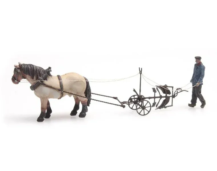 Artitec 387.392 - Paard met ploeg 1:87