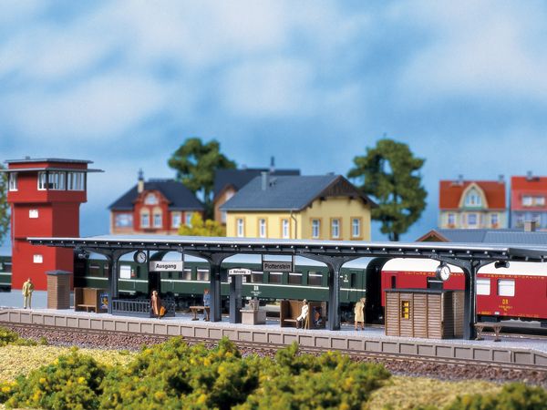 Auhagen 11376 - Perron / Bahnsteig