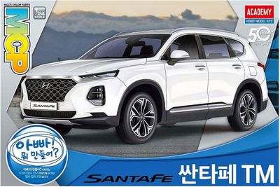 Academy 15135 - Hyundai Santa Fe SUV 1:24