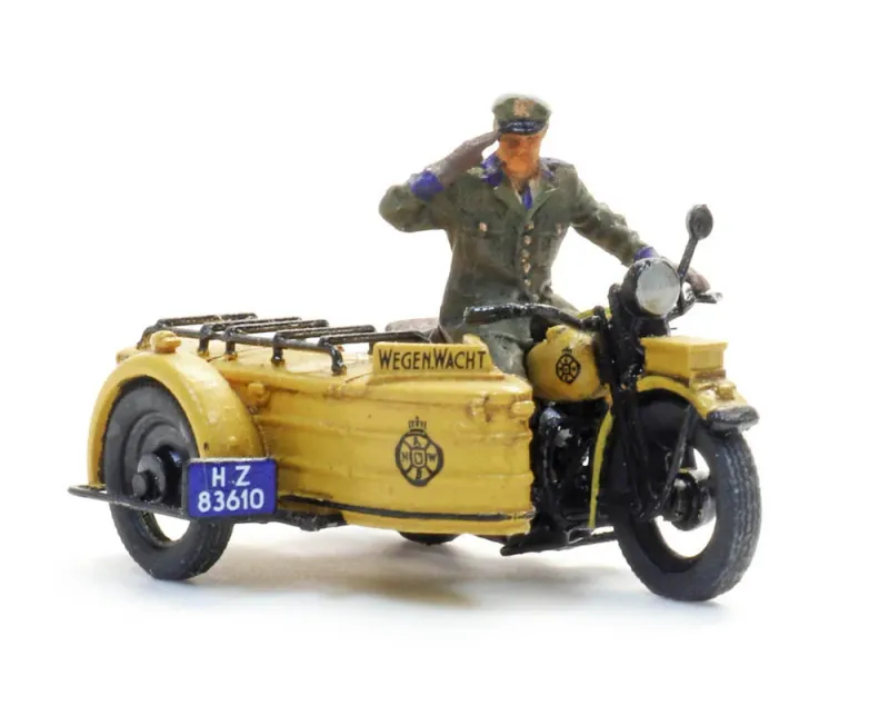 Artitec 387.485 - Liberator met zijspan &quot;Wegenwacht&quot; 1:87