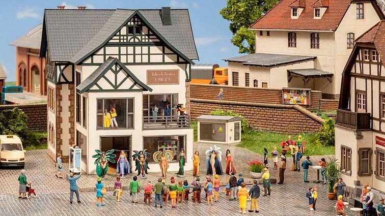 Noch 66501 - Modewinkel met micro-motion modeshow H0