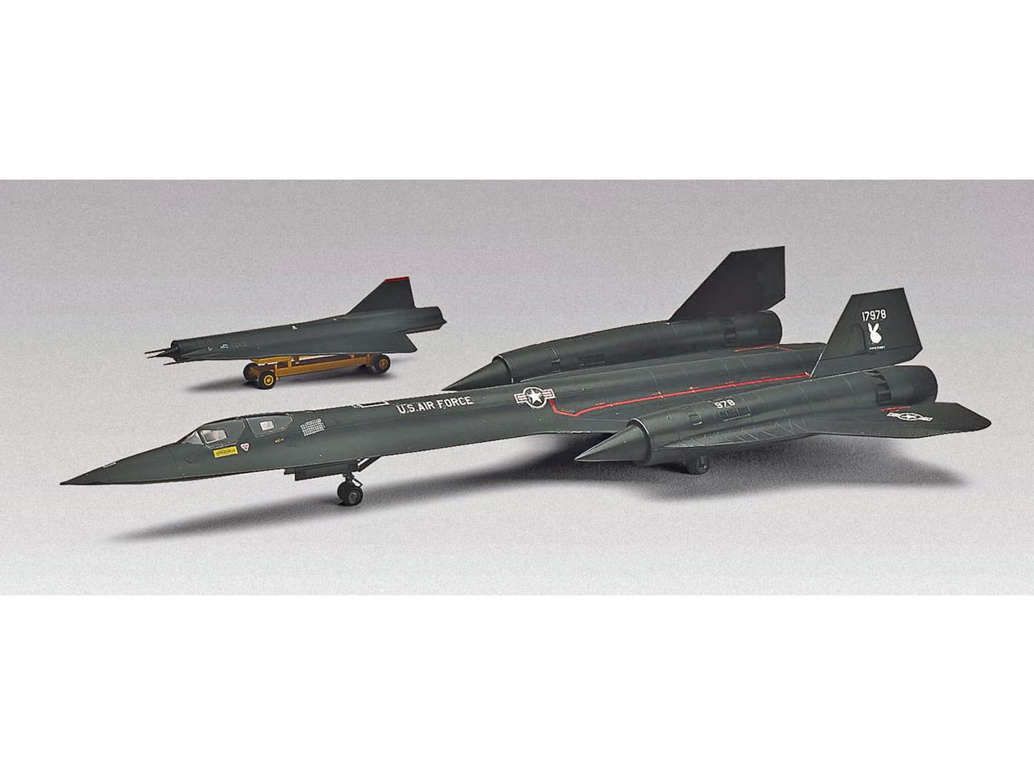 Revell 15810 - SR-71A Blackbird 1:72