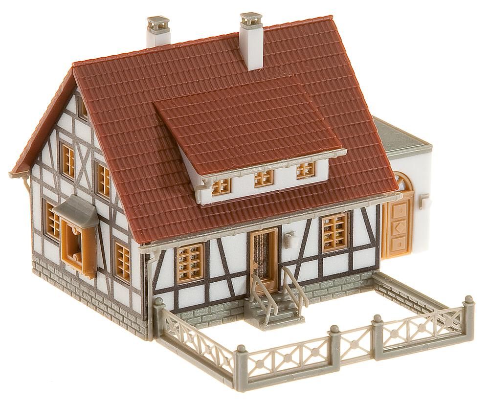 Faller 232215 - Vakwerkhuis met garage N