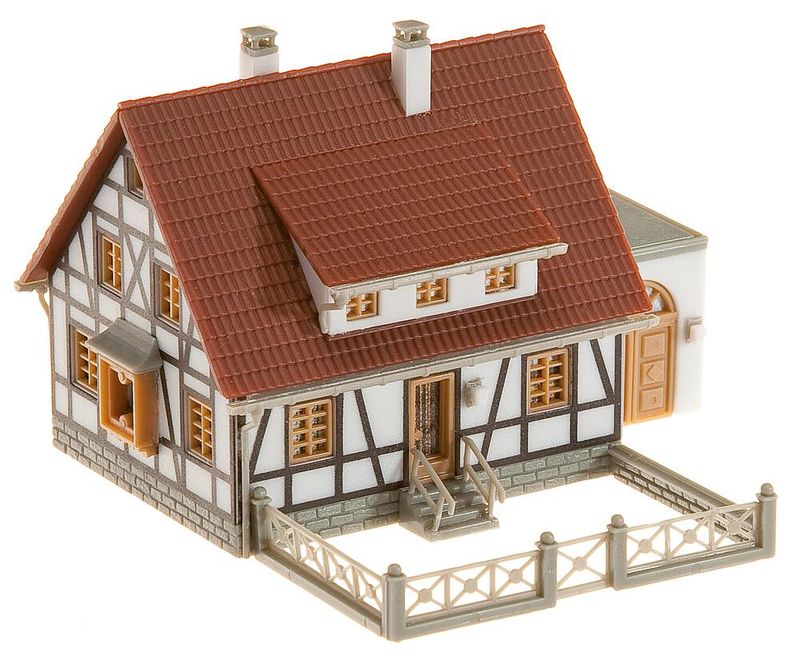 Faller 232215 - Vakwerkhuis met garage N