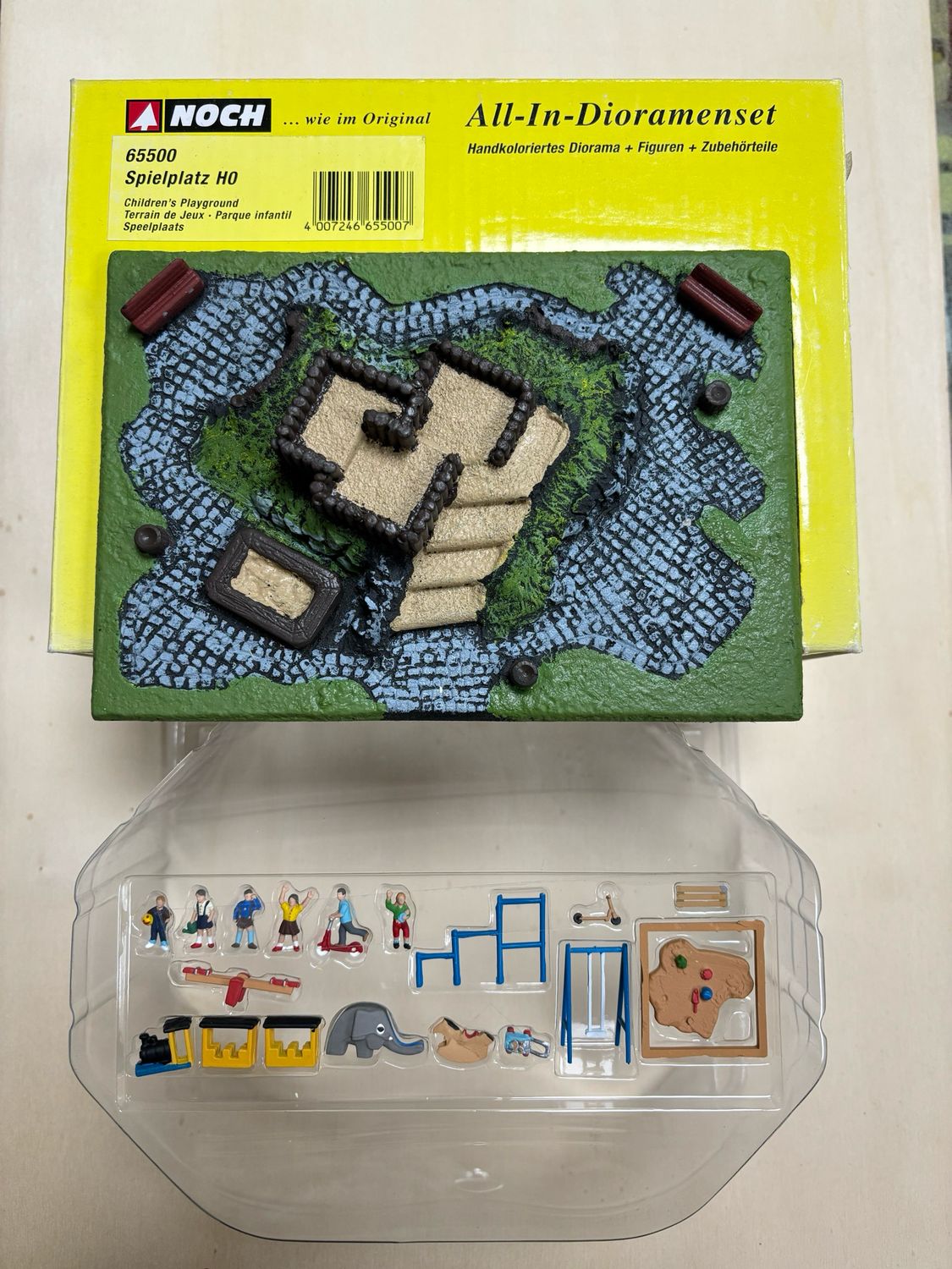 Noch 65500 - All in diorama set Speelplaats H0