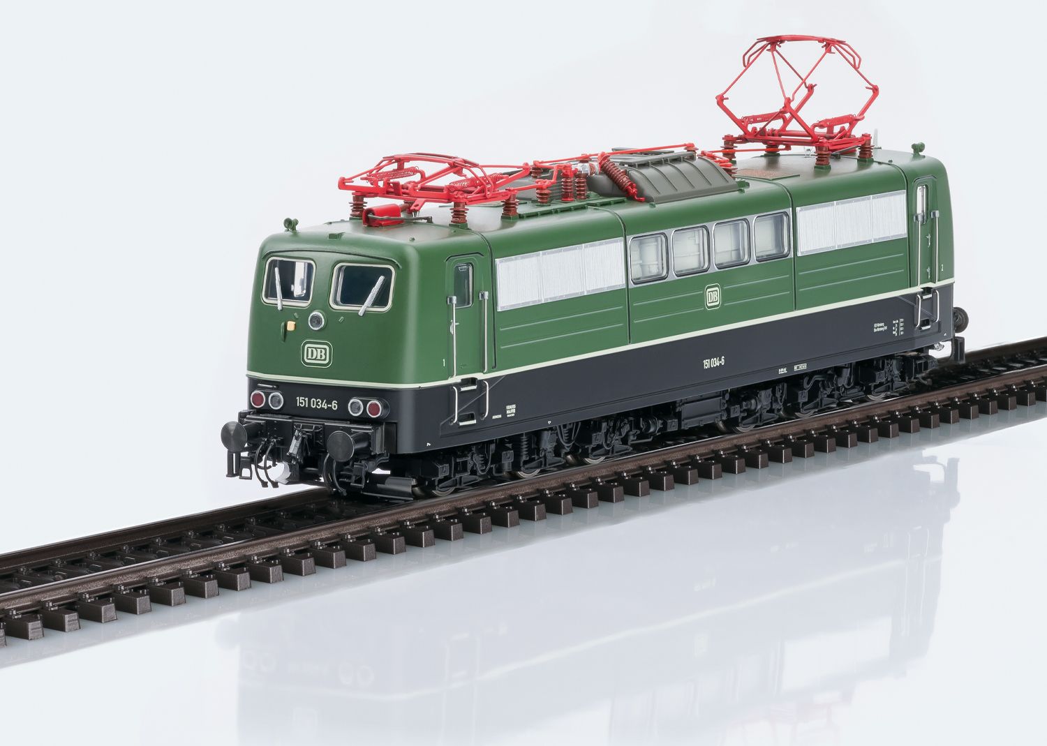 Märklin 39132 - Eloc BR151 DB MFX sound