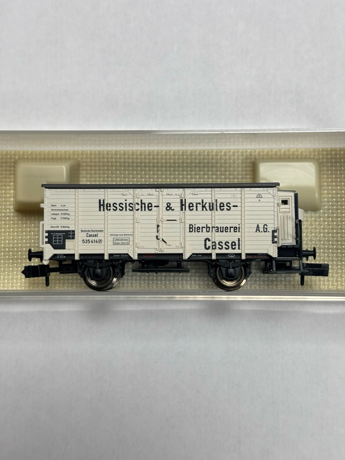 Fleischmann 83 8807 - Gesloten Bierwagon &quot;Hessische- &amp; Herkulesbierbrauerei Cassel&quot;