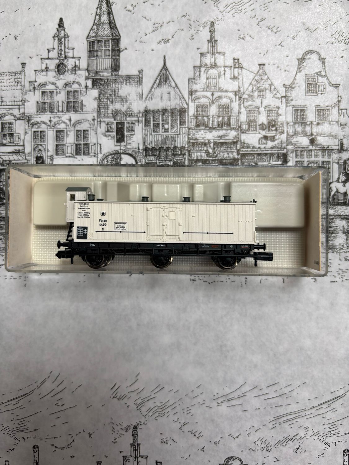 Fleischmann 85 8827 - Kühlwagen mit Brhs, Gattung N, 3-achsig, weiß