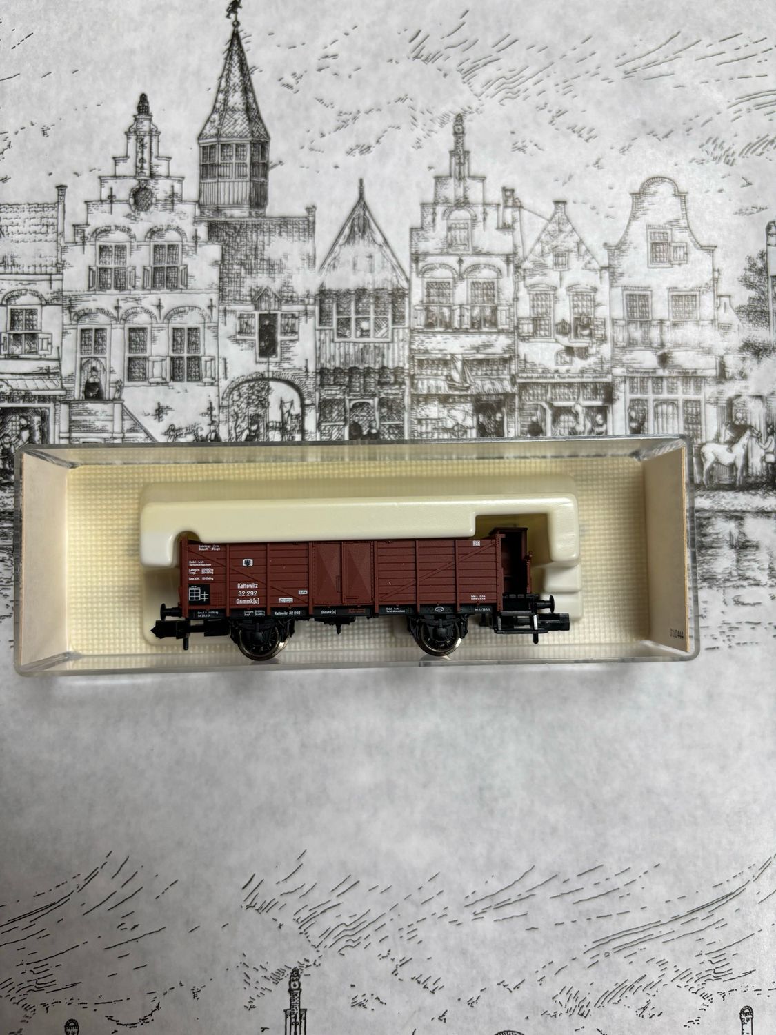 Fleischmann 85 8823 - Offener Güterwagen mit Brhs, Gattung Onmmk[u], 2-achsig, braun