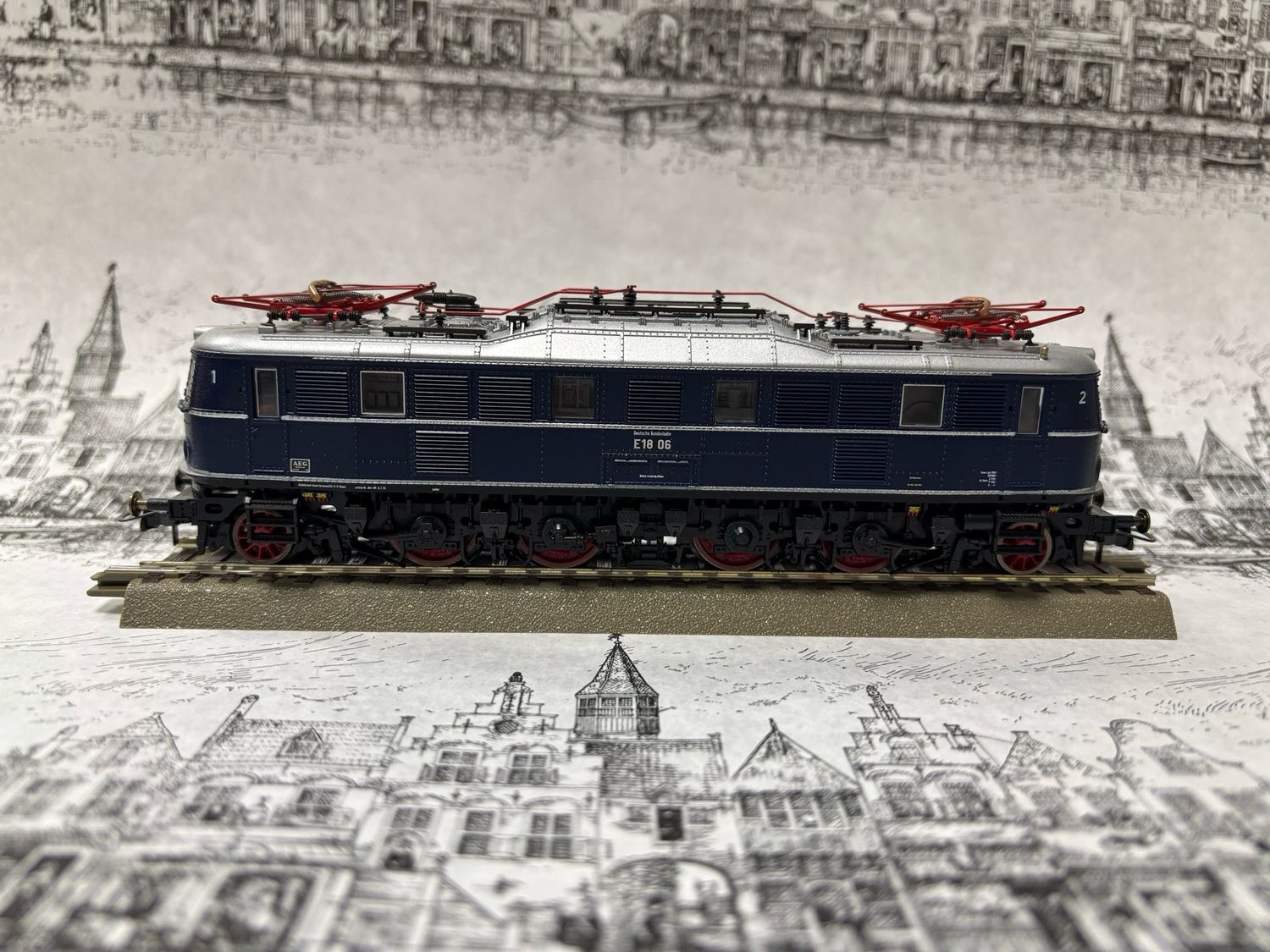 Roco 43729 - DB E18 06
