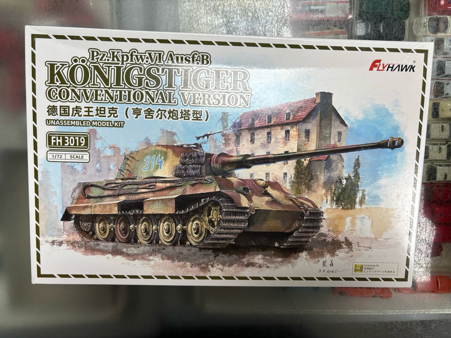 Flyhawk 3019 - Pz.Kpfw. VI Ausf. B Königstiger 1:72