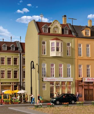 Kibri 38392 - H0 STADTHAUS PIZZA DUSSEL