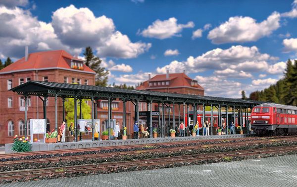 Kibri 39569 - H0 BAHNSTEIG KIENBACH