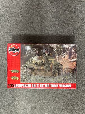 Airfix A1355 - Jagdpanzer 38(T) Hetzer &quot;Early version&quot;