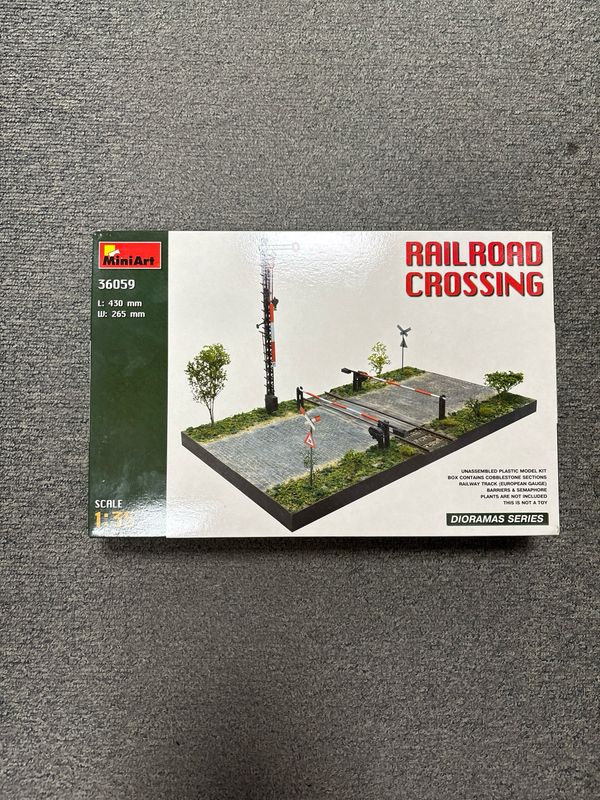 MiniArt 36059 - Railroad crossing 1:35